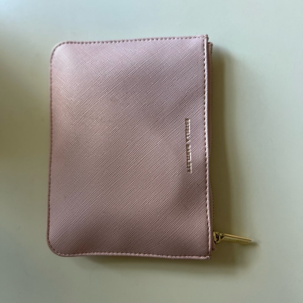 ELIZABETH BARTLETT PINK TRAVEL POUCH